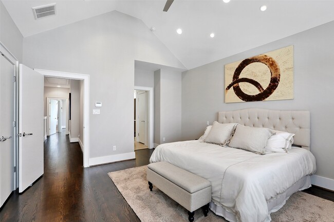 Building Photo - 2507 McDuffie St