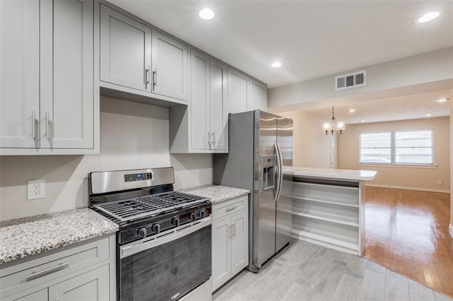 Building Photo - 6439 Ravendale Ln