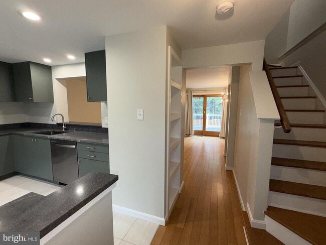 Building Photo - 1195 Palmwood Ct