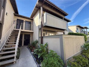 Building Photo - 806 Coriander Dr