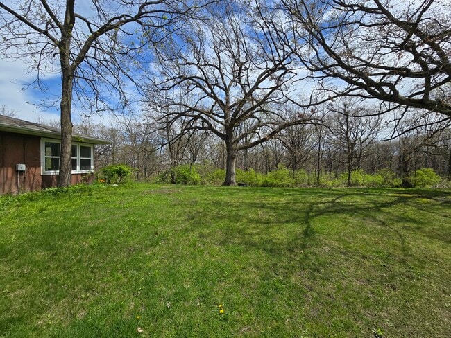 Building Photo - 1316 S Fleming Rd