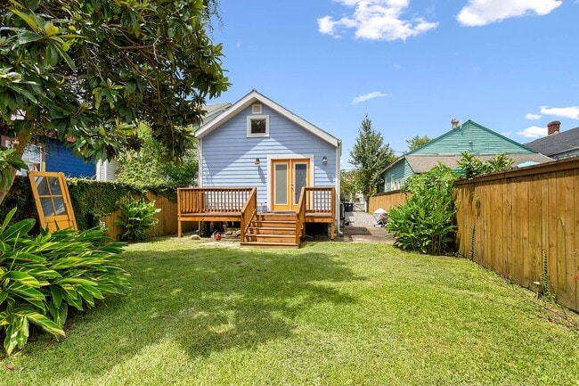 Building Photo - Charming New Orleans Shotgun with Historic Soul & Modern Luxury!