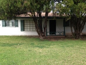 Building Photo - 3 Bedroom in Hudson Park off Cedar
