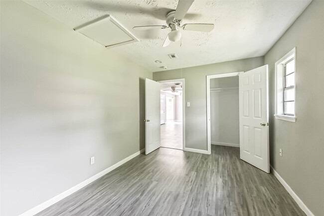 Building Photo - 14249 Brownsville St