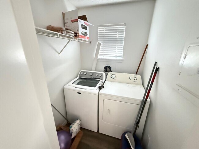 Building Photo - 4105 Tropical Isle Blvd