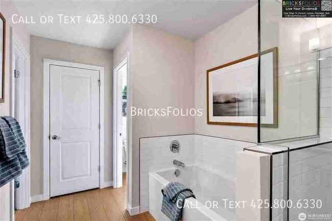 Building Photo - 8148 51st St NE