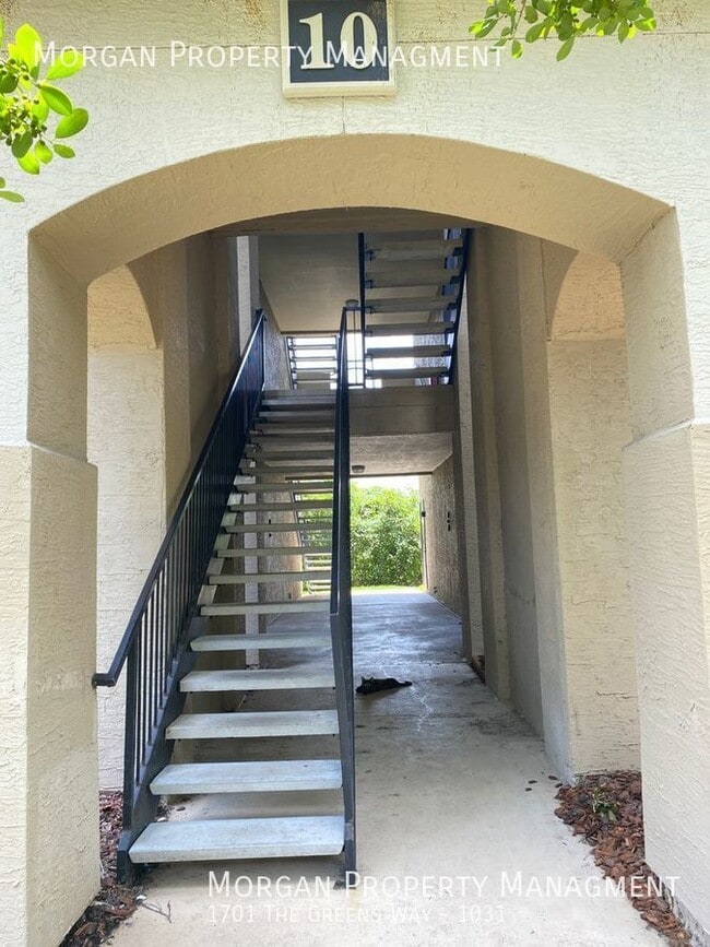 Building Photo - 1701 The Greens Way