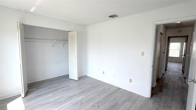 Building Photo - 5523 Westbrook Dr