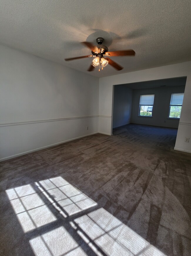 Building Photo - 276 Weatherford Way
