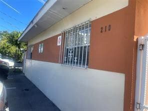 Building Photo - 210 SE 9th St