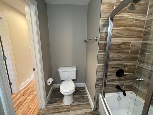 Building Photo - 350 Melwood Ave