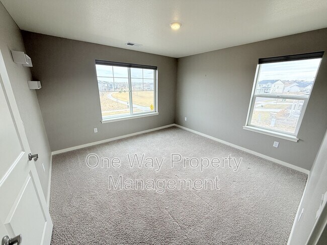 Building Photo - 215 N 62nd Ave