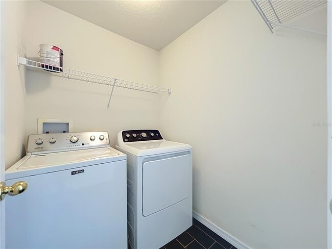 Building Photo - 1045 Willow Branch Dr
