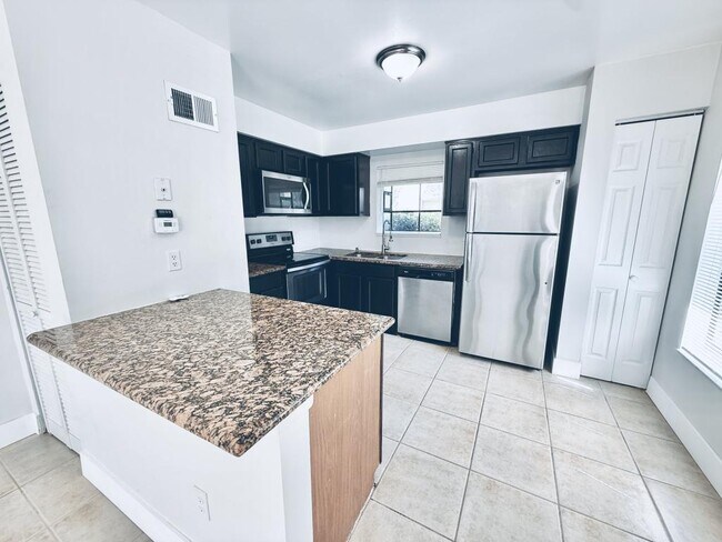 Building Photo - 4454 Pinebark Ave