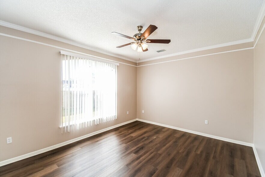 Building Photo - 7263 Lancashire Ct