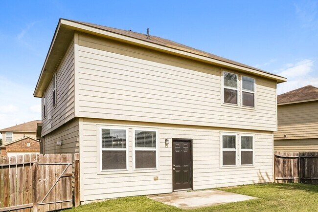 Building Photo - 21811 Octavia Way