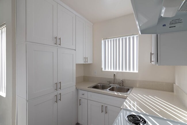 Interior Photo - 8123 Sepulveda Apartments