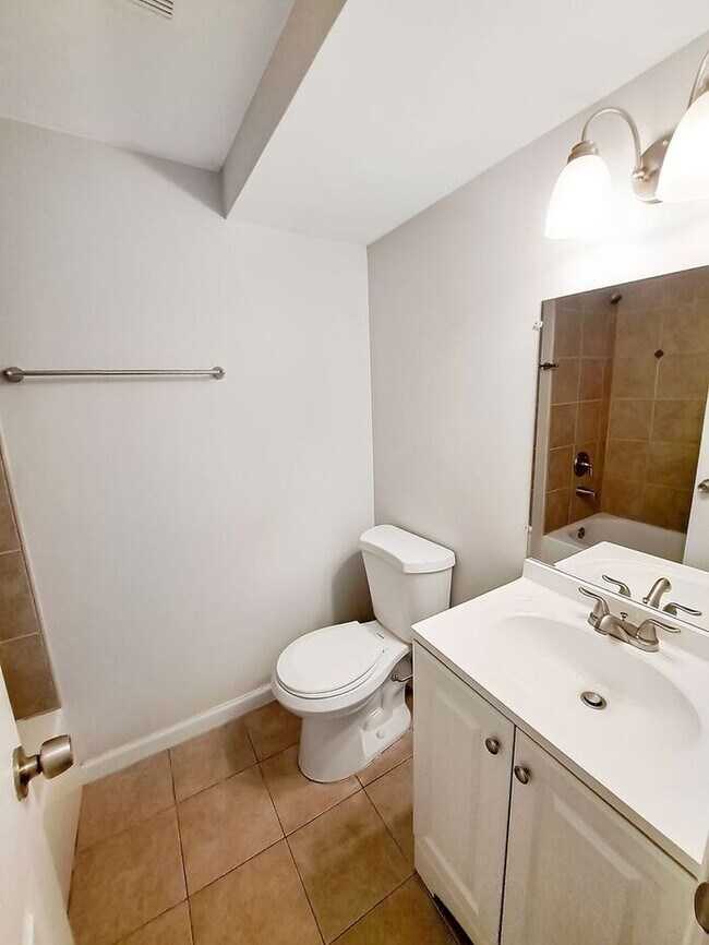 Building Photo - Coming Soon! Attractive Mid Century Modern...