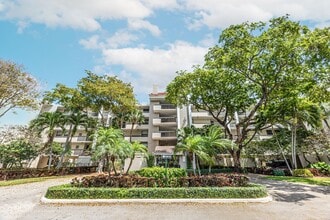 Building Photo - 1915 Lavers Cir