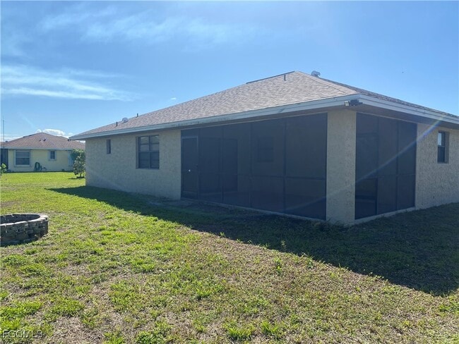 Building Photo - 511 Corinne Dr