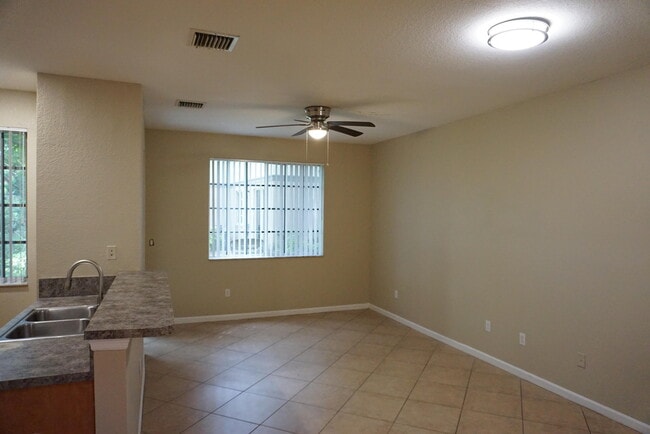Building Photo - 1108 Lucaya Dr