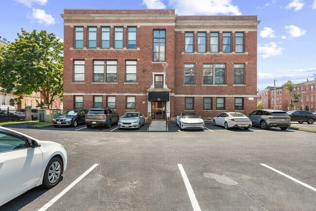 Building Photo - 72 Lubec St