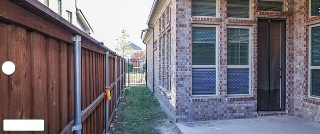 Building Photo - Beautiful 3 Bed and 2 bath house in Viridian Village