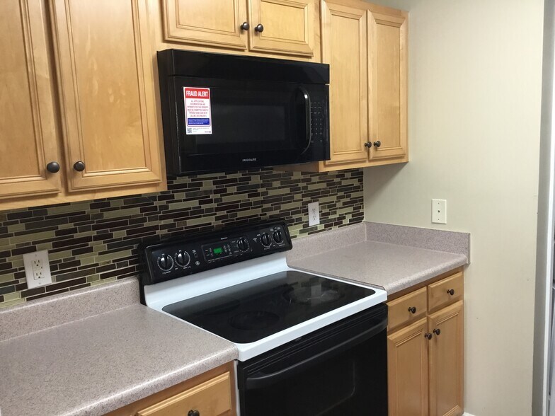 Building Photo - 6032 Evans Mill Rd