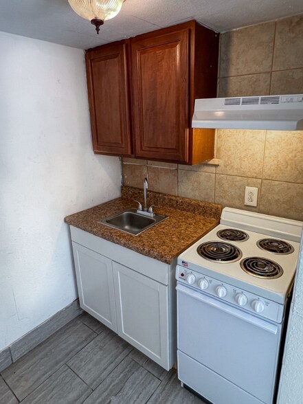 Building Photo - 2200 S Ocean Blvd