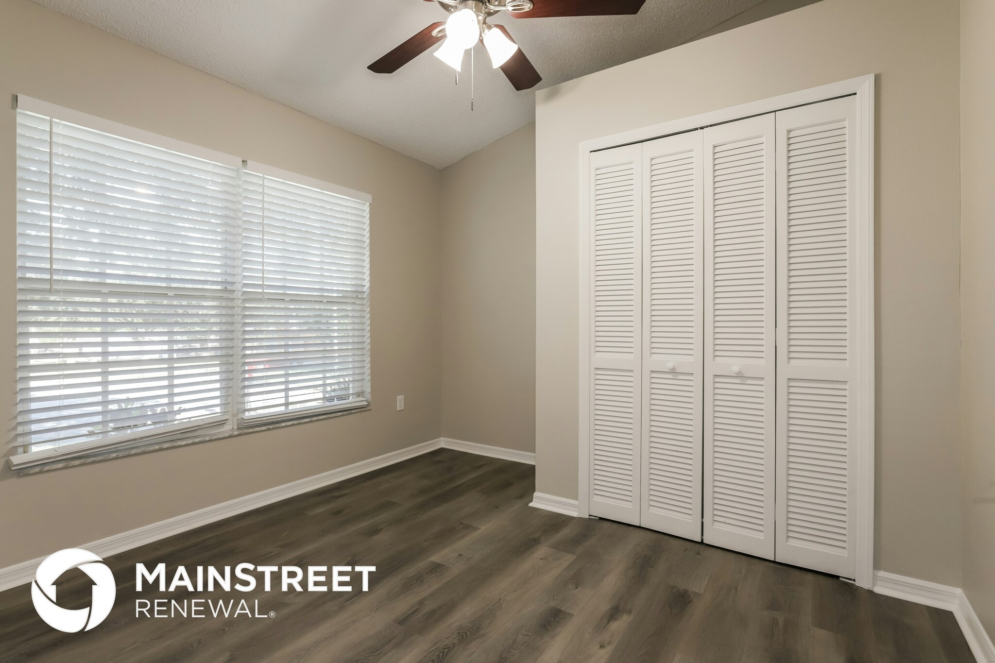 Building Photo - 3216 Big Valley Dr