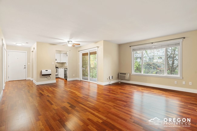 Building Photo - 6801 SW Terri Ct