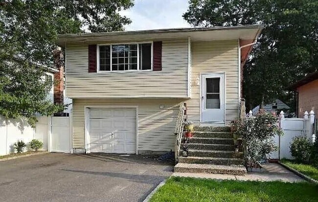 Primary Photo - 40 4th St