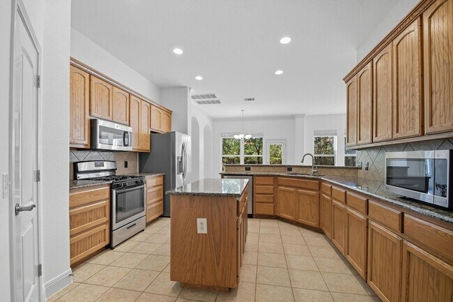 Building Photo - 117 Hornsby Trail