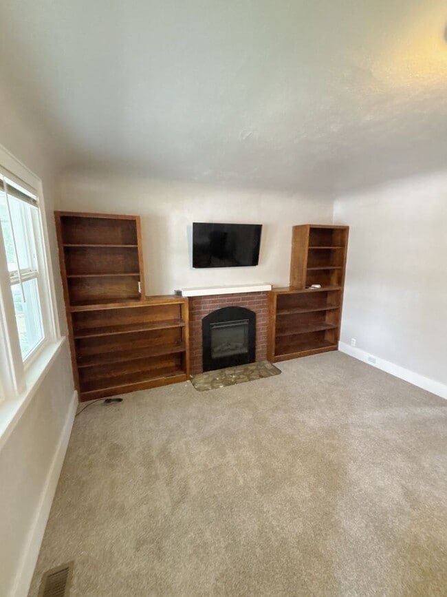 Building Photo - Charming 3 Bed, 2 Bath Home in Pocatello!