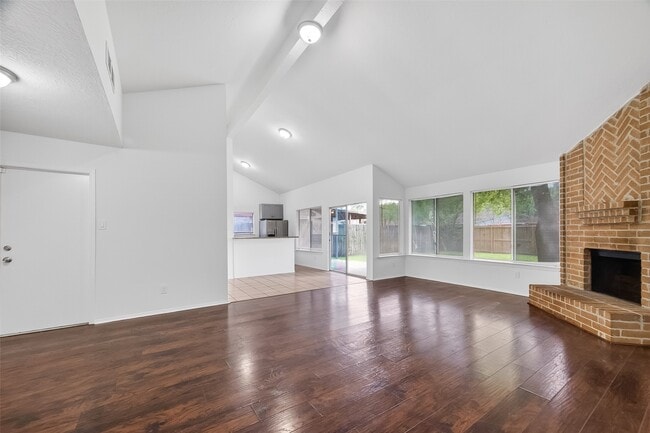 Building Photo - 1122 Woodbridge Ave