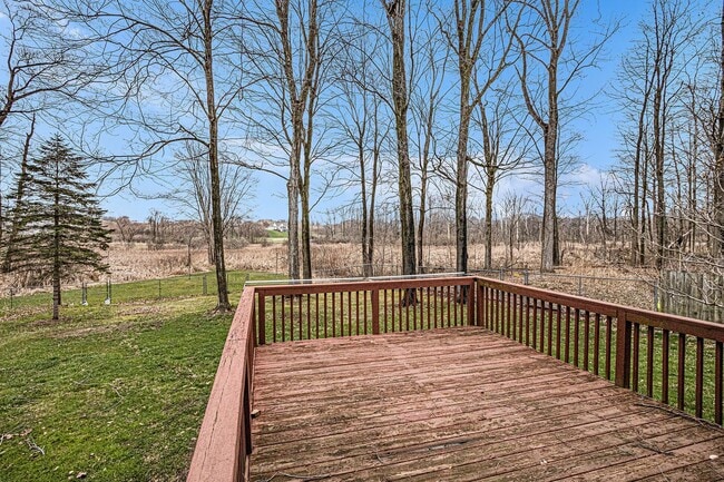Building Photo - Pet-Friendly 4 Bed, 2.5 Bath Home with Lak...