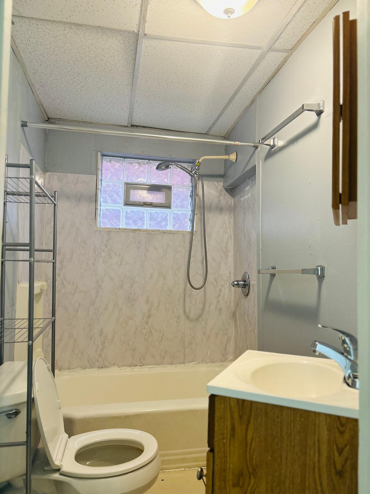 Building Photo - 5551 Columbo St