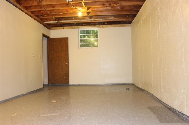 Building Photo - 3921 Emerson St