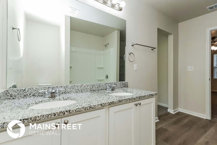 Building Photo - 135 SONOMA WOOD Trl