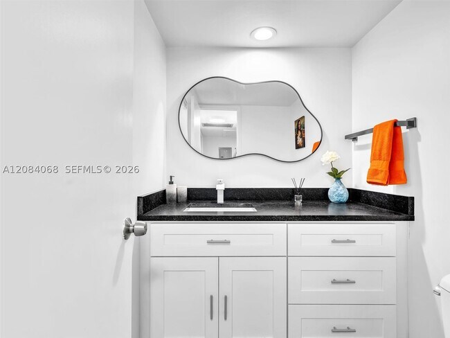 Building Photo - 2661 S Course Dr
