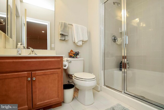 Building Photo - 5812 Falls Gate Ct