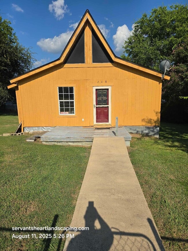 Primary Photo - 248 Trailwind St