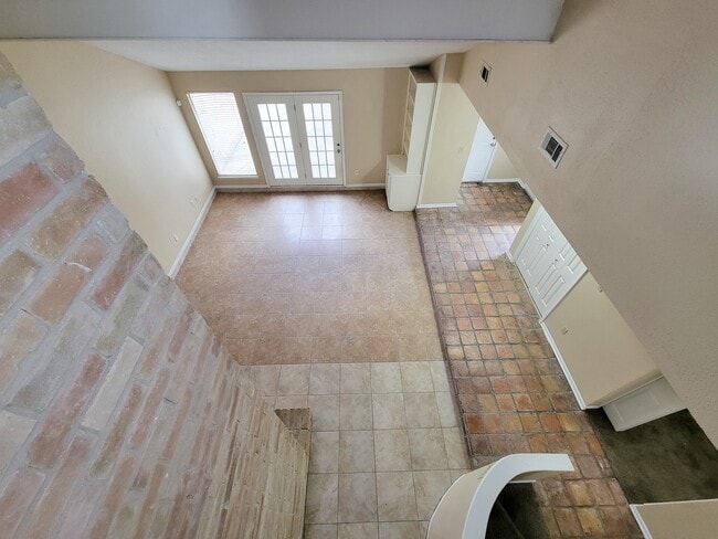Building Photo - 2710 Quail Creek Dr