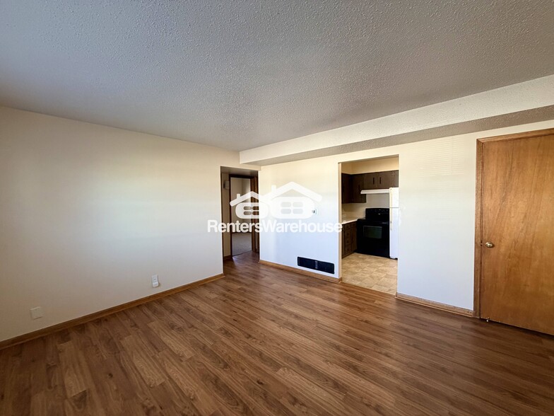 Building Photo - 303 S Madison St