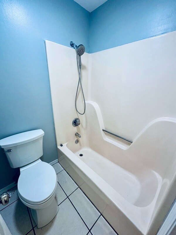 Building Photo - 500 Lincoln St