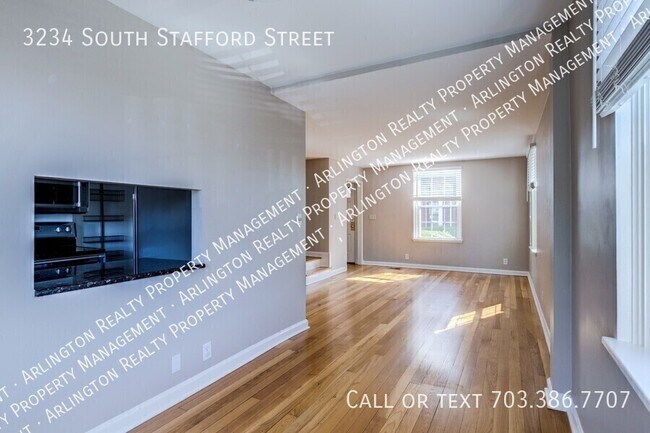 Building Photo - 3234 S Stafford St