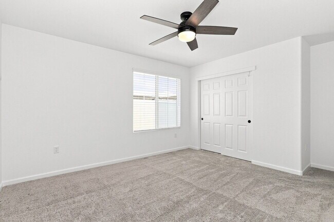 Building Photo - 516 Silver Cloud Ct