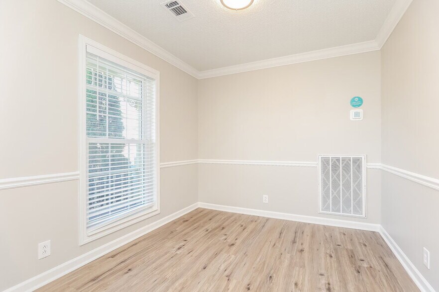 Building Photo - 111 Dorchester Ct