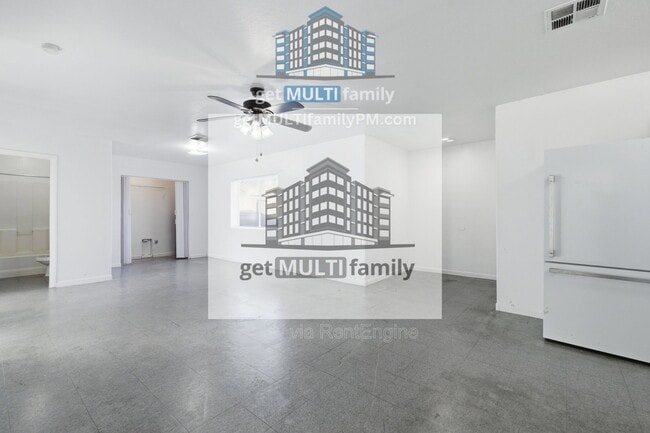 Building Photo - 1228 E Apache St