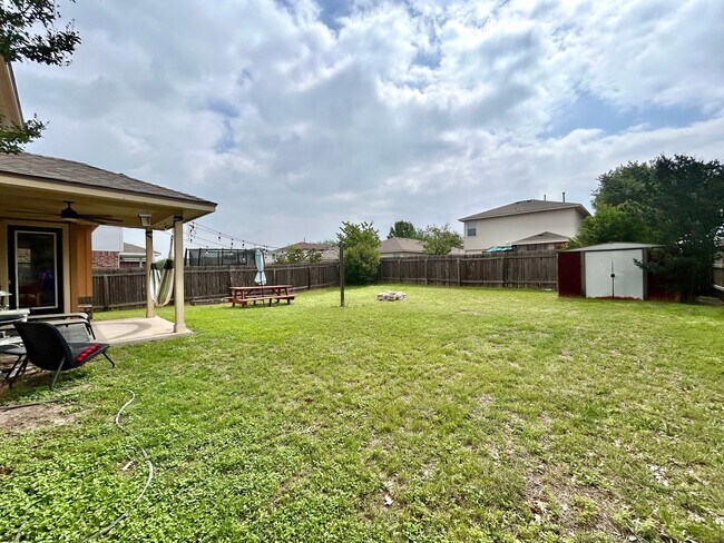 Building Photo - 14801 Falling Stone Ln